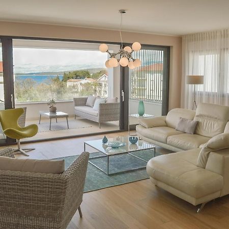 Rova Apartment Малинска Екстериор снимка