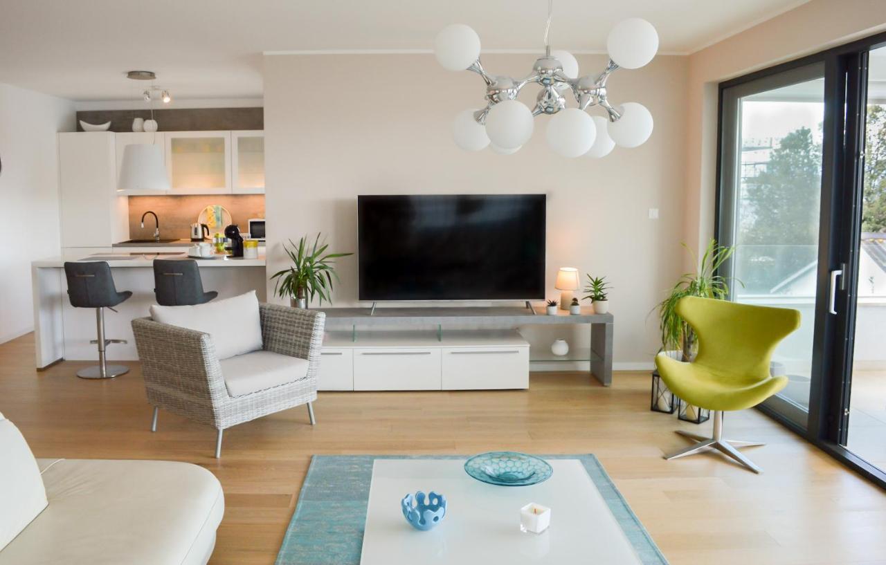Rova Apartment Малинска Екстериор снимка