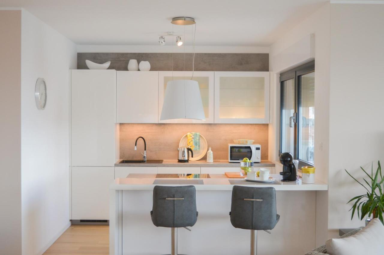 Rova Apartment Малинска Екстериор снимка